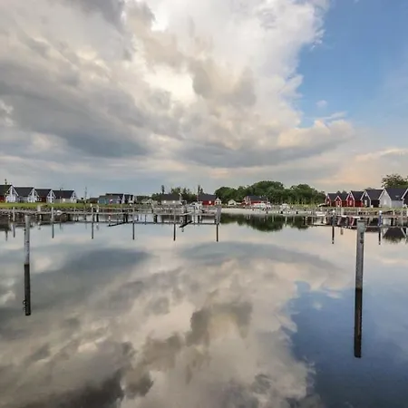 Haus Hafenidyll بيت للعطل *