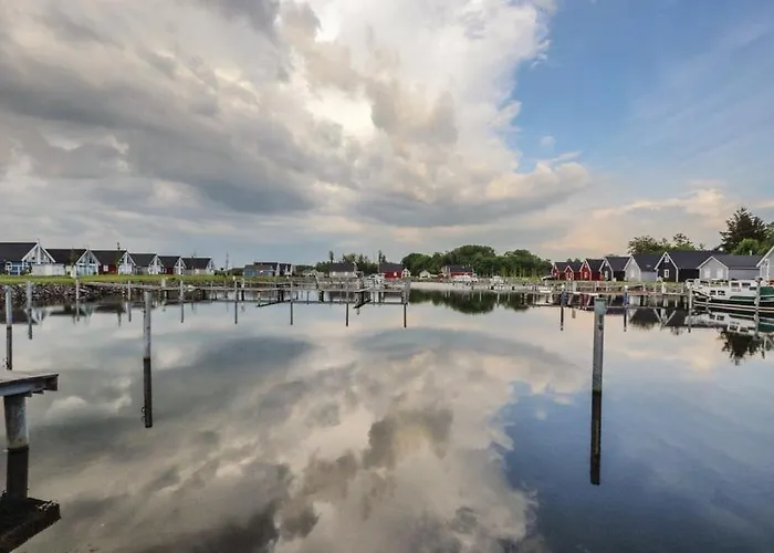 Haus Hafenidyll بيت للعطل *