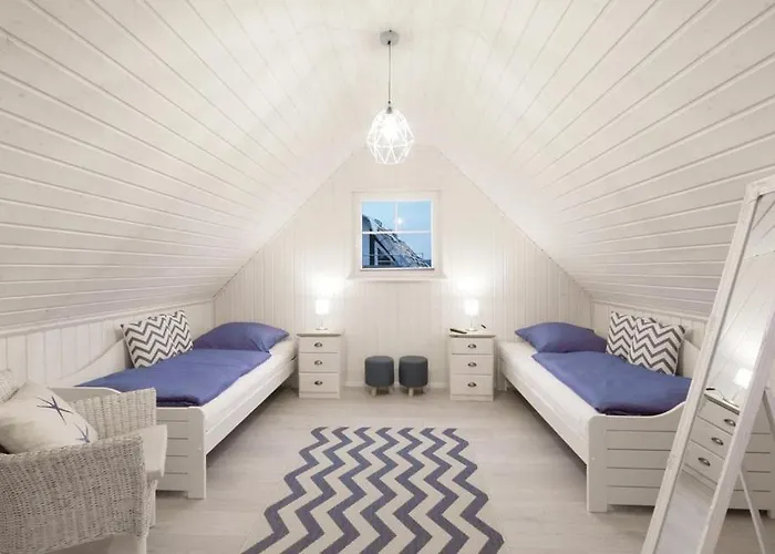 Haus Hafenidyll بيت للعطل